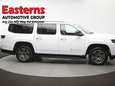 Used 2024 Jeep Wagoneer L Series II w/ Flexible Seating Group RWD image 49