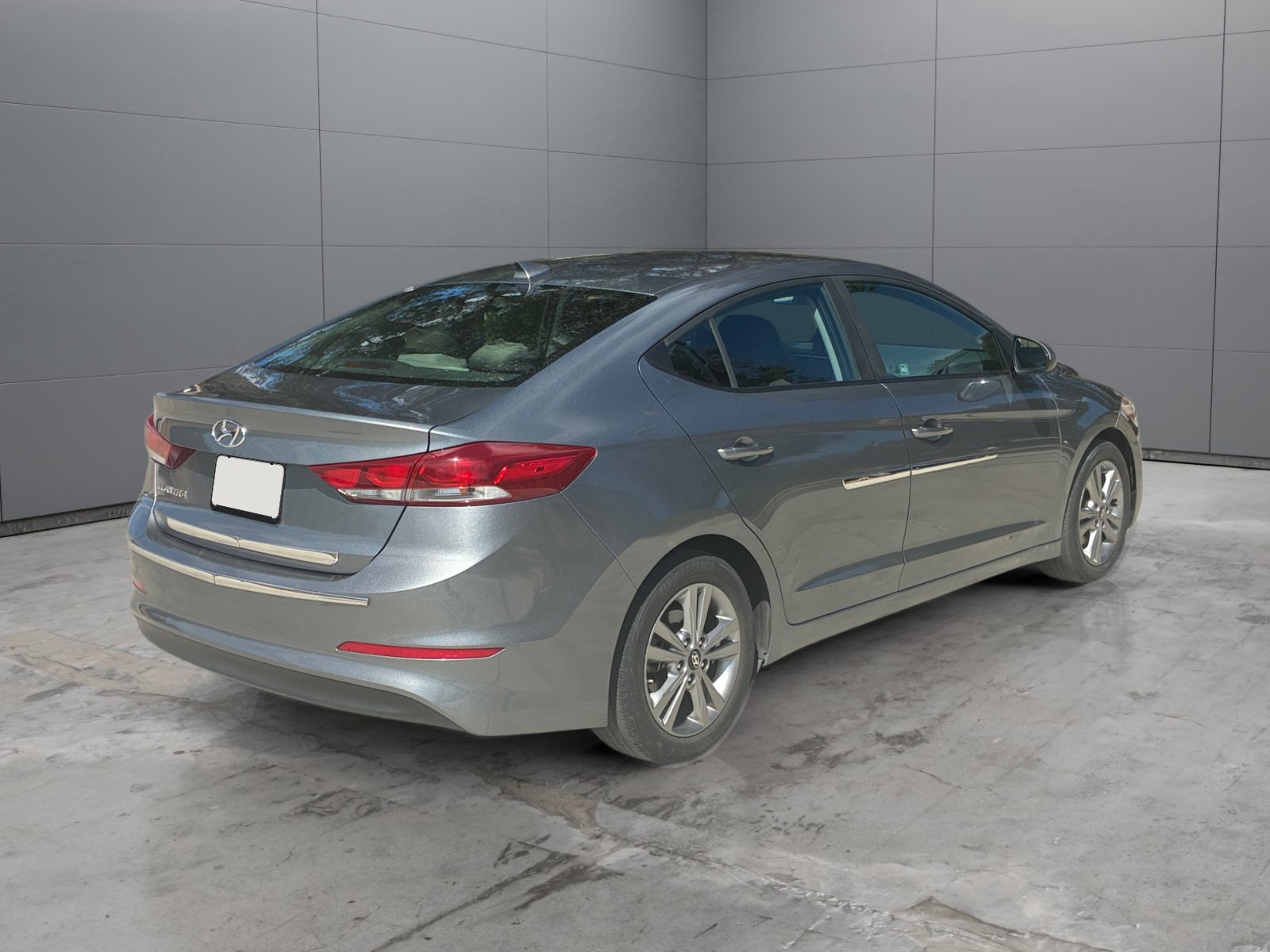 Used 2018 Hyundai Elantra SEL w/ Cargo Package FWD image 5