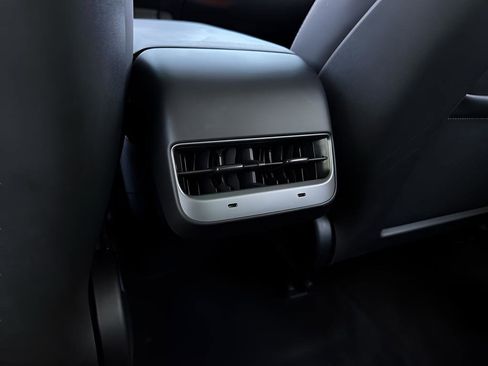 Used 2023 Tesla Model 3 Standard Range image 20