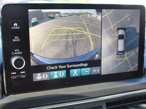 Used 2024 Honda Pilot Elite image 11