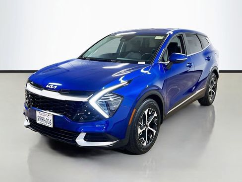 Certified 2025 Kia Sportage EX image 3