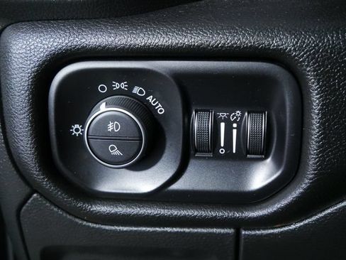 Used 2023 RAM 1500 Laramie AWD/4WD image 22