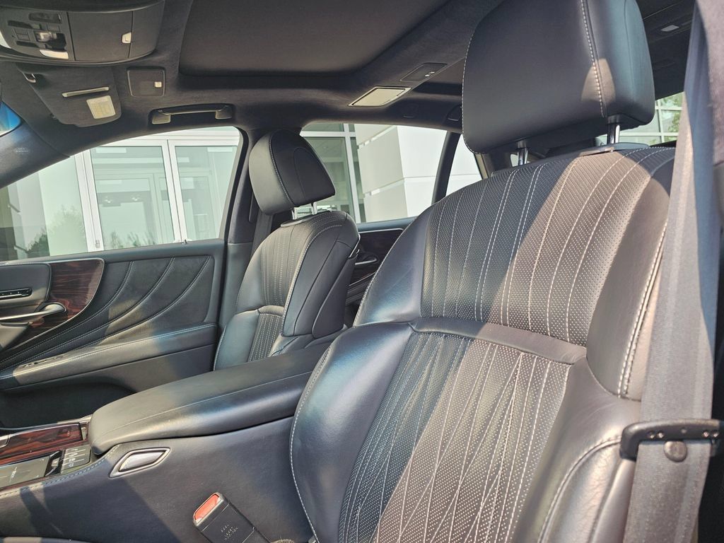 Used 2021 Lexus LS 500 AWD w/ Interior Upgrade Package image 25