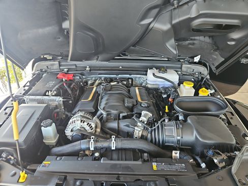 New 2025 Jeep Wrangler Unlimited Rubicon 392 image 21