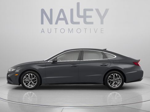Used 2020 Hyundai Sonata SEL w/ Convenience + Sunroof Package FWD image 2