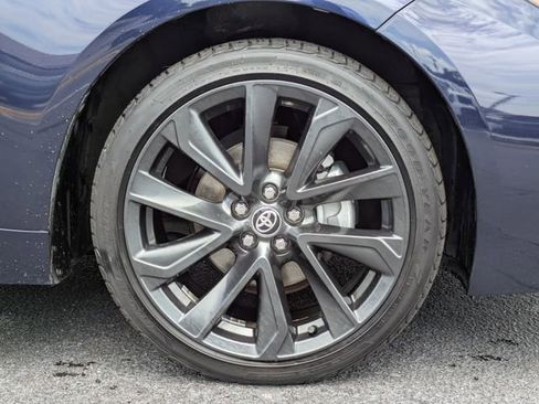 Used 2023 Toyota Corolla SE w/ SE Premium Package FWD image 11