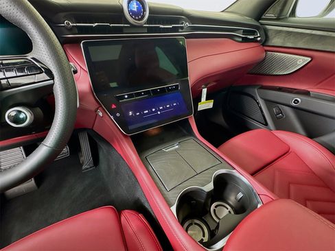 New 2025 Maserati Grecale Modena image 14