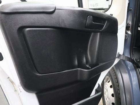 Used 2018 RAM ProMaster 2500 image 14