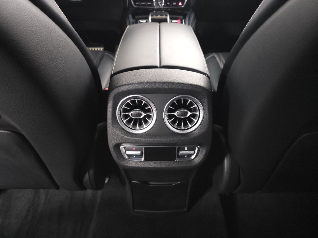 Used 2024 Mercedes-Benz G 550 image 25