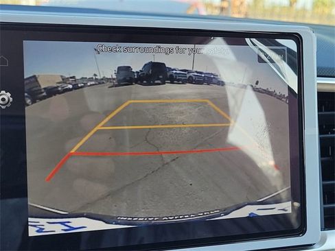 New 2025 Hyundai Venue Limited image 8