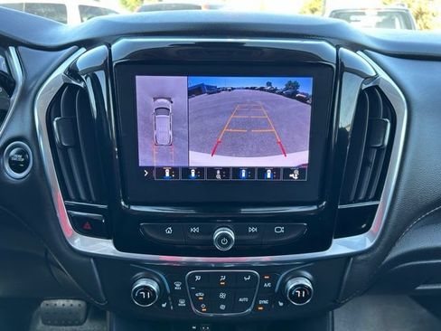 Used 2020 Chevrolet Traverse RS AWD/4WD image 21