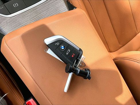 Certified 2025 BMW 330i Sedan RWD image 14