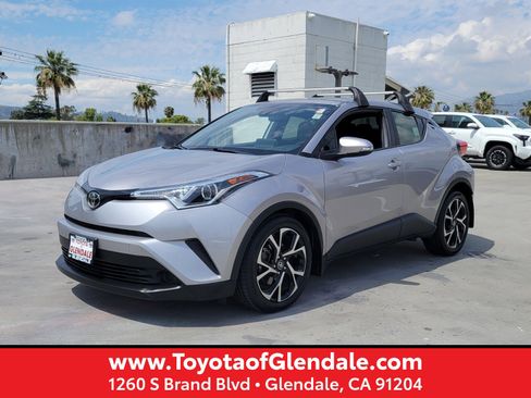 Certified 2019 Toyota C-HR XLE image 1