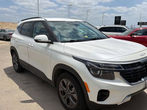 Used 2024 Kia Seltos S FWD image 3