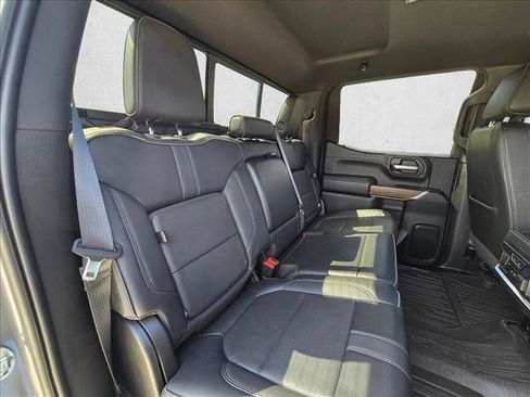 Used 2021 Chevrolet Silverado 1500 High Country w/ Technology Package AWD/4WD image 19