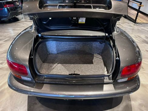 Used 2002 Dodge Viper RT/10 RWD image 18