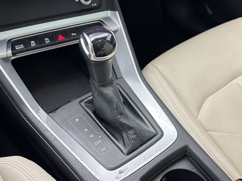 Used 2022 Audi Q3 2.0T Premium image 19