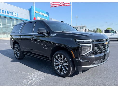 Used 2026 Chevrolet Tahoe High Country image 2