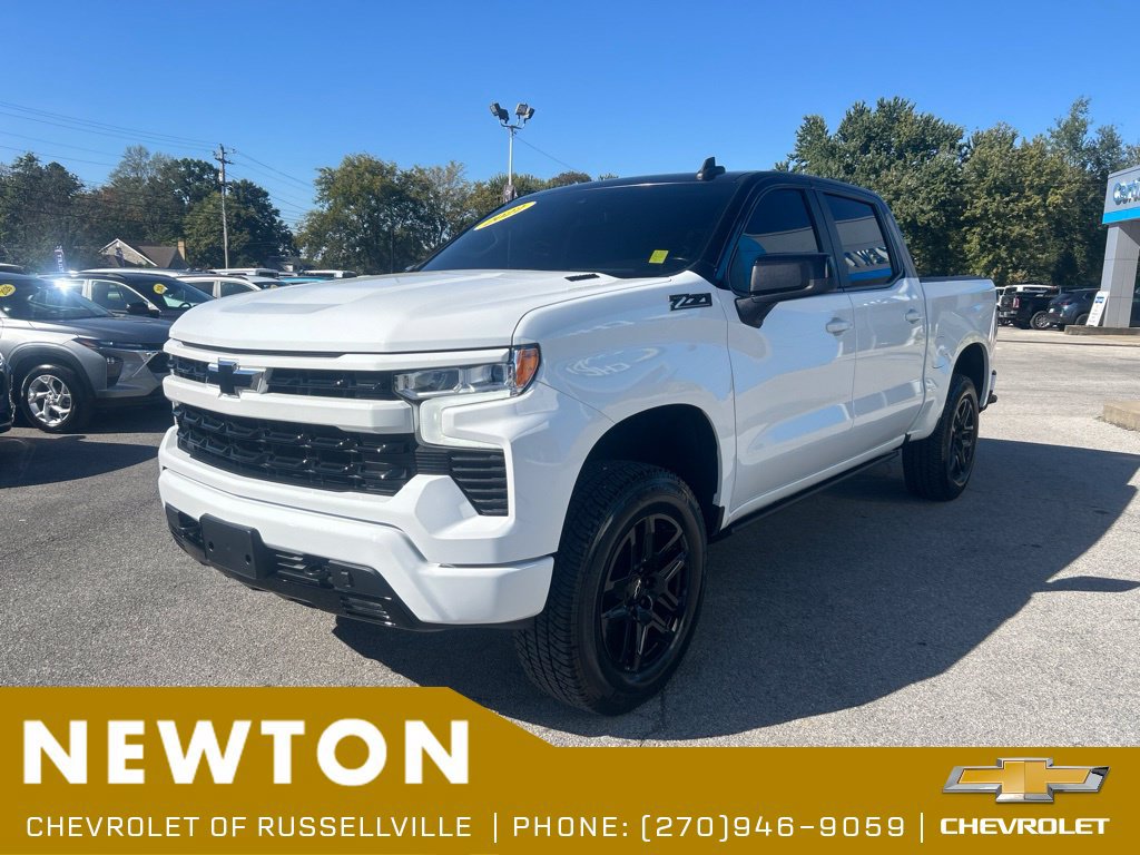 Used 2022 Chevrolet Silverado 1500 RST AWD/4WD image 3