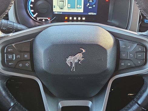 Used 2022 Ford Bronco Outer Banks image 17