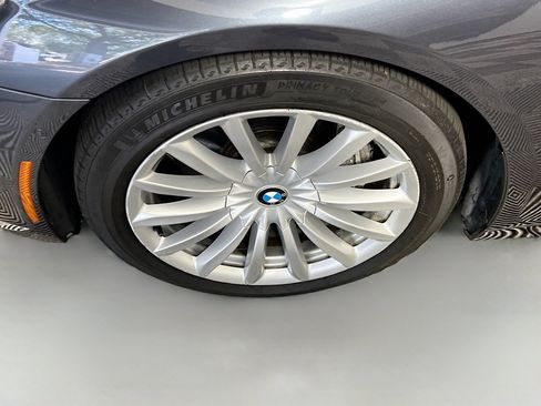 Used 2017 BMW 740e xDrive AWD/4WD image 14