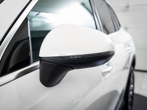 Certified 2025 Mercedes-Benz GLC 300 4MATIC image 15