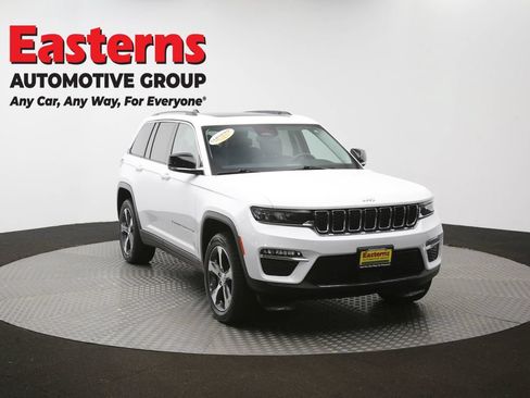 Used 2023 Jeep Grand Cherokee 4WD 4xe image 56