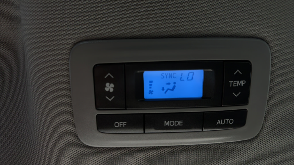 Used 2019 Toyota Sienna SE AWD/4WD image 21