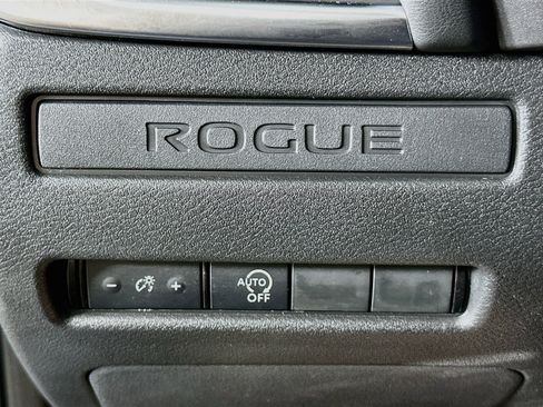 Used 2023 Nissan Rogue S AWD/4WD image 17