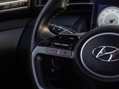 Used 2022 Hyundai Tucson Limited FWD image 16