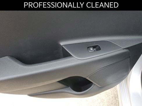 Used 2023 Kia Rio S image 12