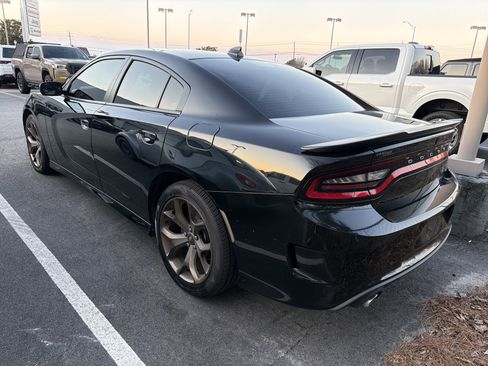 Used 2019 Dodge Charger GT w/ Driver Confidence Group image 7