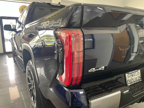 Used 2022 Toyota Tundra Limited w/ TRD Off-Road Package AWD/4WD image 15