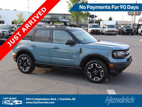 Used 2023 Ford Bronco Sport Outer Banks w/ Tech Package AWD/4WD image 1