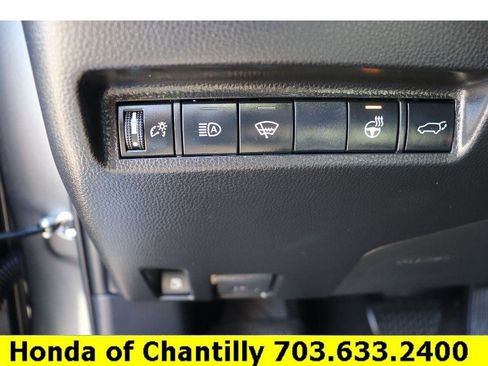 Used 2021 Toyota RAV4 SE w/ Weather & Moonroof Package AWD/4WD image 21