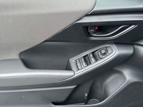 Certified 2025 Subaru Crosstrek 2.0i Premium image 11