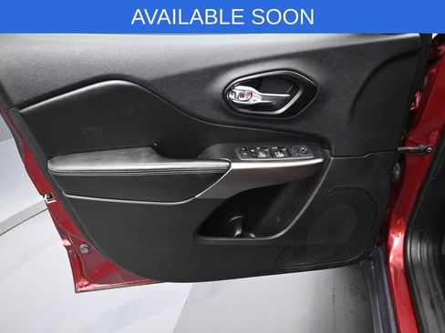 Used 2021 Jeep Cherokee Latitude Lux w/ Sun & Sound Group image 11