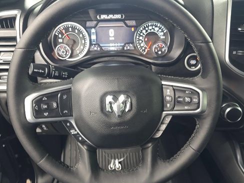 Used 2025 RAM 1500 Big Horn AWD/4WD image 8