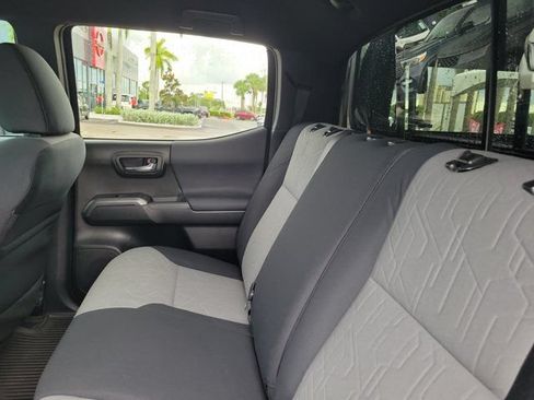 Used 2023 Toyota Tacoma TRD Off-Road w/ Advanced Technology Package AWD/4WD image 13