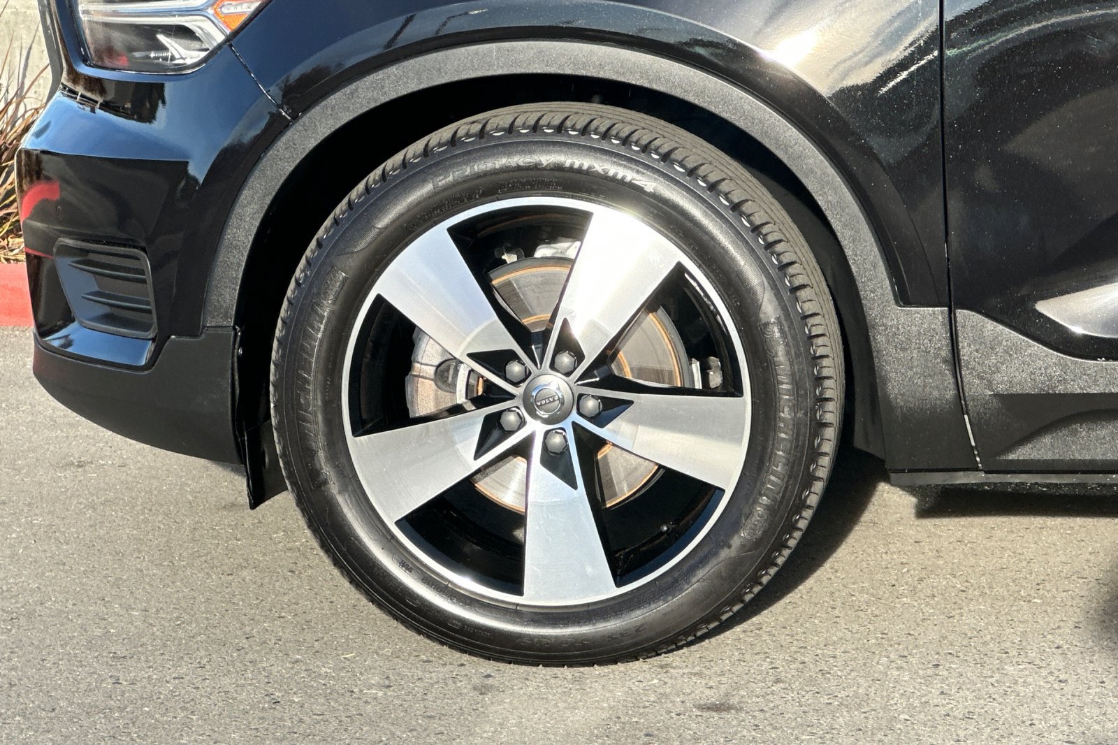 Used 2020 Volvo XC40 T5 Momentum AWD/4WD image 11