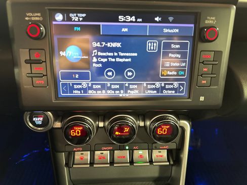 Used 2025 Toyota GR86 Premium w/ ALL Weather Mat Package (TMS) RWD image 22