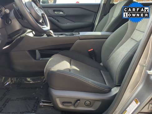 Used 2024 Nissan Rogue SV image 21