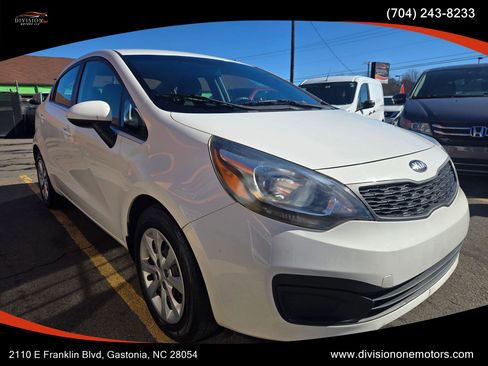 Used 2015 Kia Rio LX image 3