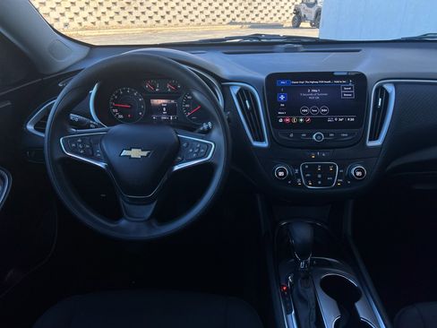Used 2023 Chevrolet Malibu LT image 13