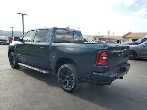 New 2026 RAM 1500 Express AWD/4WD image 3