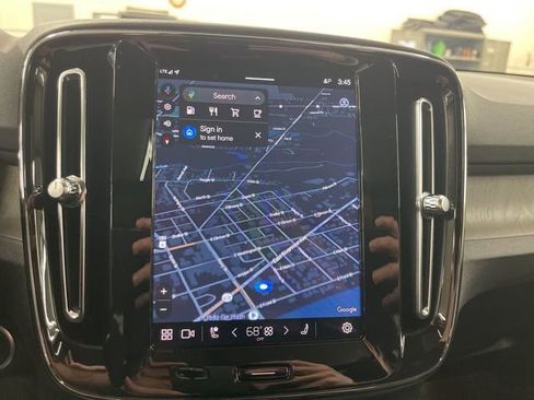 Used 2023 Volvo XC40 B5 Plus w/ Driver Assist Package image 26