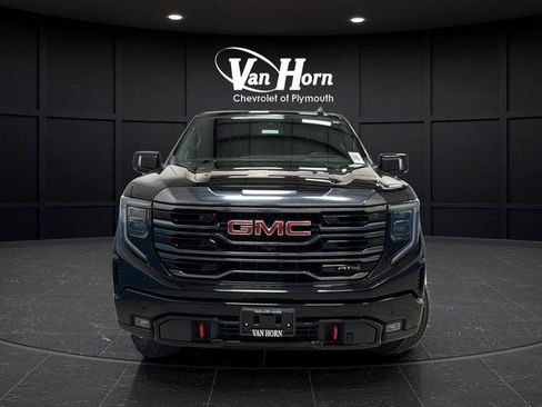 Used 2023 GMC Sierra 1500 AT4 w/ AT4 Premium Package AWD/4WD image 2