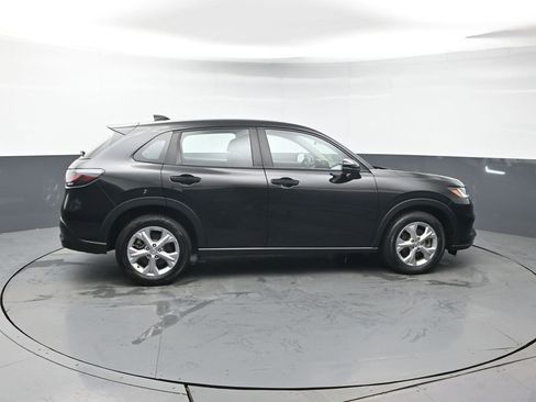 Certified 2023 Honda HR-V LX image 8