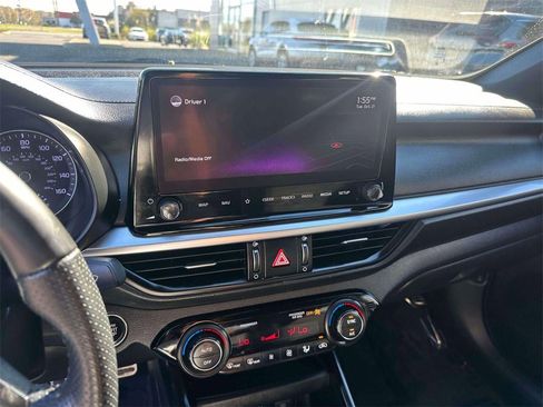 Used 2022 Kia Forte GT-Line image 27