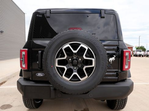 New 2026 Ford Bronco Outer Banks AWD/4WD image 5